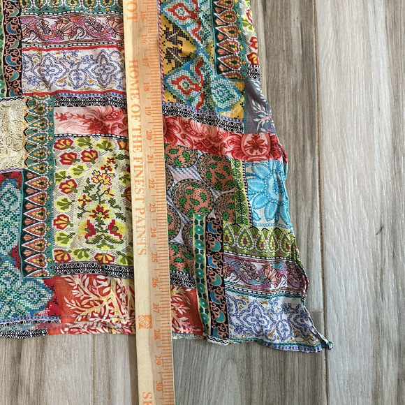 Shana Top Viscose Silk Lightweight Blouse M Short Sleeve Patchwork Art To Wear - Picture 8 of 9